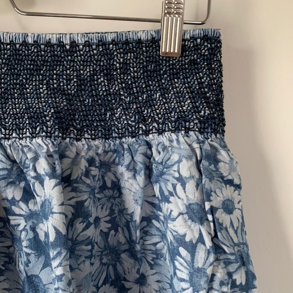 American Rag Dresses & Skirts - American Rag Casual Floral Chambray Skirt